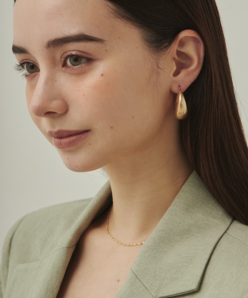 ciite'(シーテ)の「マットドロップフープピアス (両耳用)(ピアス(両耳用)・レディース・ゴールド/シルバー・FREE)」の7枚目の写真