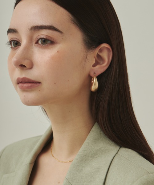ciite'(シーテ)の「マットドロップフープピアス (両耳用)(ピアス(両耳用)・レディース・ゴールド/シルバー・FREE)」の8枚目の写真