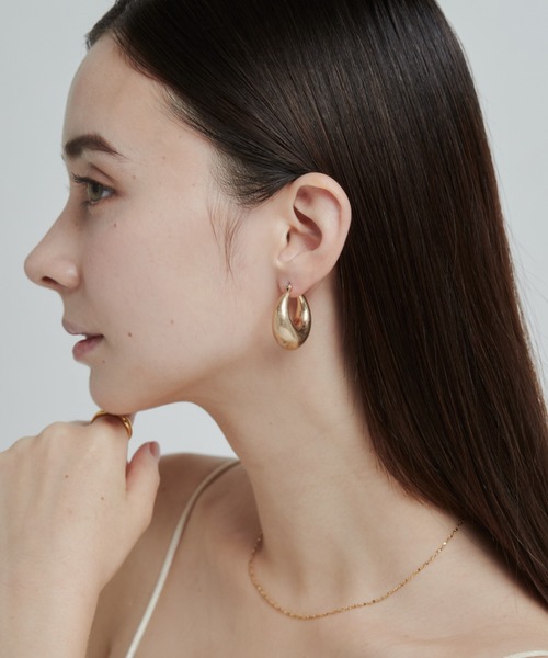 ciite'(シーテ)の「マットドロップフープピアス (両耳用)(ピアス(両耳用)・レディース・ゴールド/シルバー・FREE)」の12枚目の写真