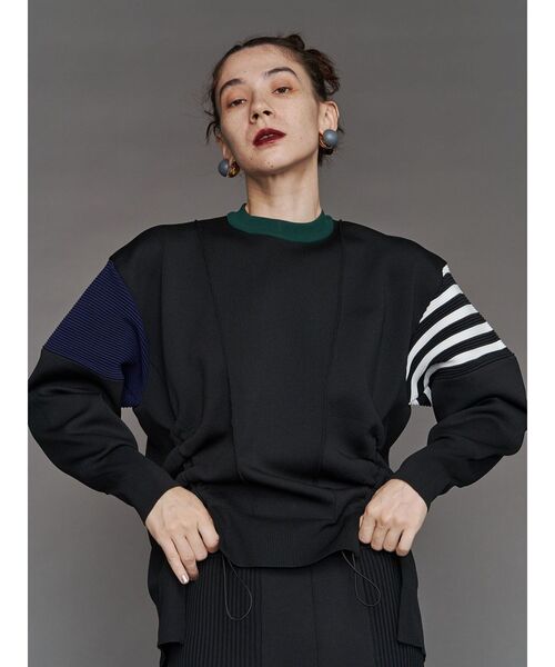 UN3D.(アンスリード)の「SIDE GATHER KNIT TOP / サイドギャザーニットトップ(ニット/セーター・レディース・ブラック/グレー・36/38)」の3枚目の写真