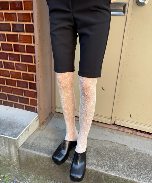 FUULLY STUDIO（フーリィーステューディオ）の「シアーレースタイツ（タイツ/ストッキング・レディース・ホワイト/ブラック/アイボリー・FREE）」の16枚目の写真