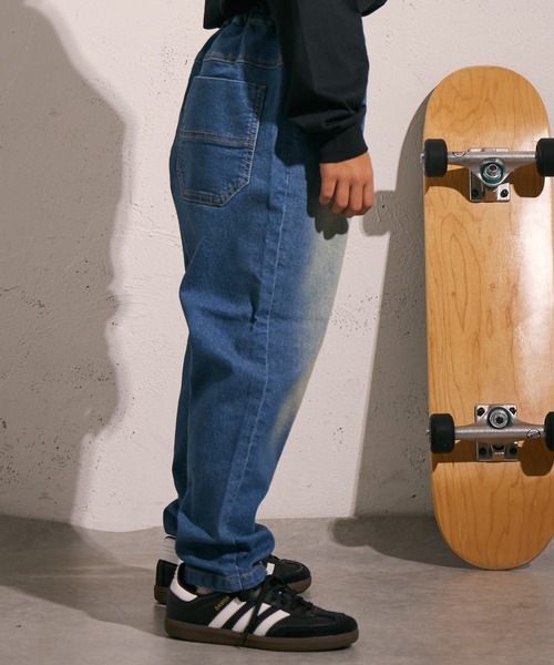 PAIRMANON STREET(ペアマノンストリート)の「【PAIRMANON STREET】ワイド テーパード ストレッチ デニム パンツ(デニムパンツ・キッズ・ブラック/インディゴブルー/ブルー・90/100/110/120/130/140/150/160)」の13枚目の写真