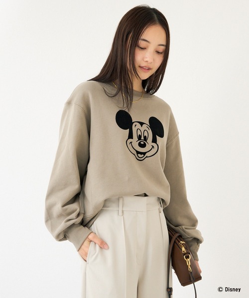 LAVEANGE（ラビアンジェ）の「ミッキー/フロッキープリントスウェット（スウェット・レディース・ブラウン/グレー・4L/3L/LL/M/5L）」の5枚目の写真