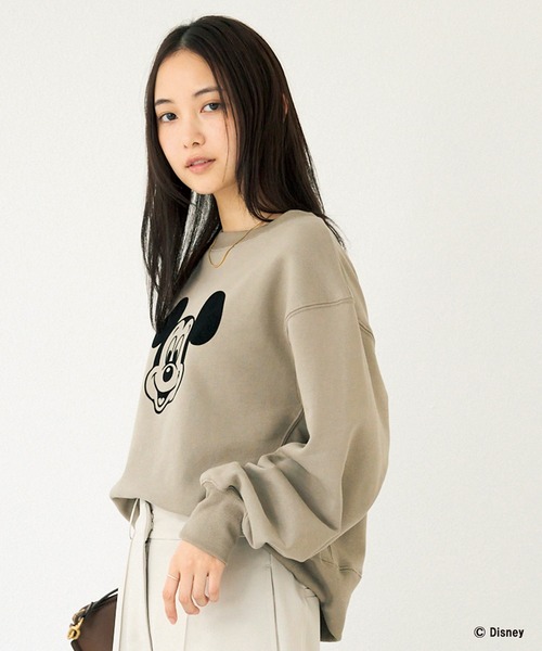LAVEANGE（ラビアンジェ）の「ミッキー/フロッキープリントスウェット（スウェット・レディース・ブラウン/グレー・4L/3L/LL/M/5L）」の6枚目の写真