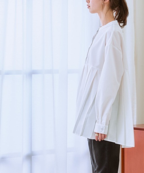 nissen（ニッセン）の「イージーケア裾プリーツ切替ブラウス（シャツ/ブラウス・レディース・ブラック/オフホワイト/ブルー・S/M/L/LL/3L）」の5枚目の写真
