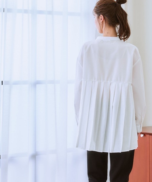 nissen（ニッセン）の「イージーケア裾プリーツ切替ブラウス（シャツ/ブラウス・レディース・ブラック/オフホワイト/ブルー・S/M/L/LL/3L）」の6枚目の写真