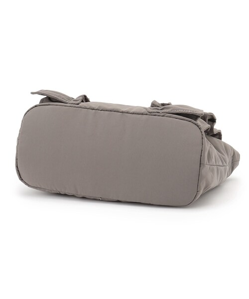 grove（グローブ）の「縦フリルナイロン2WAYトート（トートバッグ・レディース・チャコールグレー/ブラック/ライトグレー/ダークグレー・00）」の21枚目の写真