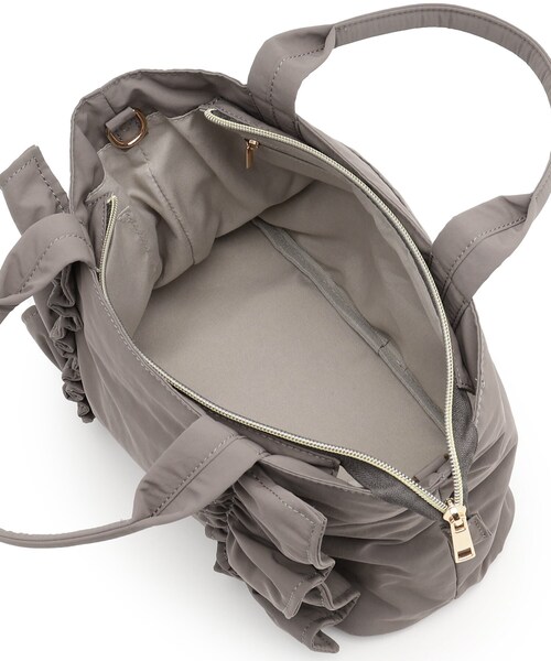 grove（グローブ）の「縦フリルナイロン2WAYトート（トートバッグ・レディース・チャコールグレー/ブラック/ライトグレー/ダークグレー・00）」の22枚目の写真