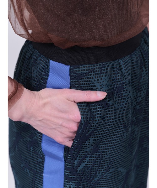 DOLLUPOOPS（ドールアップウップス）の「ボタニカルレース配色スカート（スカート・レディース・ベージュ/グリーン・38）」の13枚目の写真