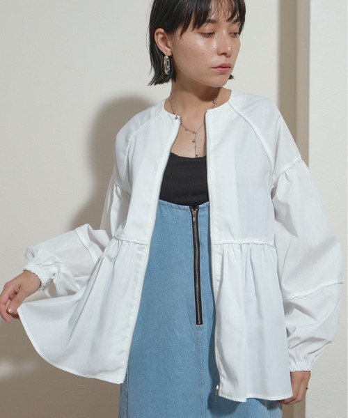 palm RICHE(ポームリシュ)の「パイピングデザイン ペプラムギャザー ジップブラウス(シャツ/ブラウス・レディース・ブラック/オフホワイト/ライトパープル・M)」の14枚目の写真