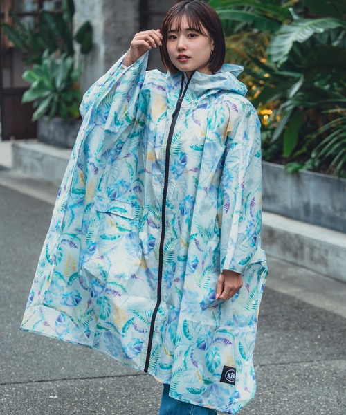 KiU(キウ)の「キウ デイリーレインポンチョ 2ND(レインコート/ポンチョ・レディース・ホワイト系その他2/ピンク系その他/ベージュ/ブルー系その他3/レオパード/ブラック系その他/ライトグレー/ホワイト系その他/タイガーカモ/カーキ/ブラック/ネイビー系/ブラック系その他2/ブルー系その他2/オレンジ系その他/ホワイト系その他4/ミント/ベージュ系その他/ホワイト系その他3/ブルー系その他・FREE)」の5枚目の写真