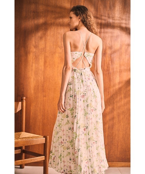 ワンピース Estella.k Jenna Pleated Long Dress セール】Jenna Pleated Long Dress ホルターアコーデオンプリーツ