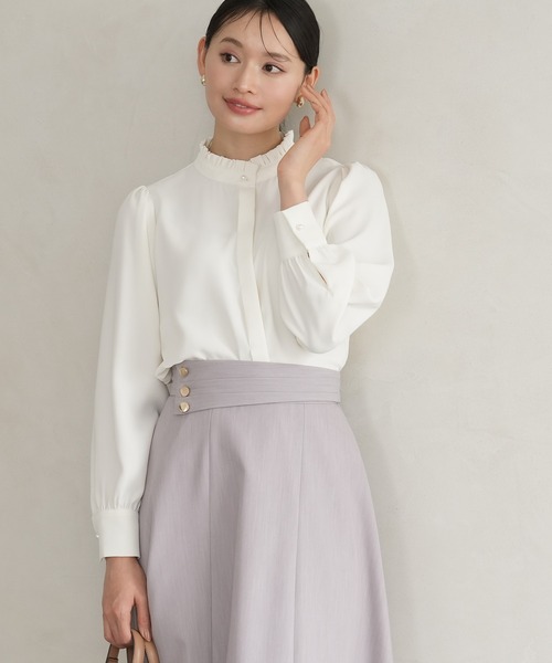 TRUDEA(トルディア)の「ジョーゼットスタンドフリルブラウス(シャツ/ブラウス・レディース・ホワイト/ネイビー/ブルーグリーン・MEDIUM)」の2枚目の写真