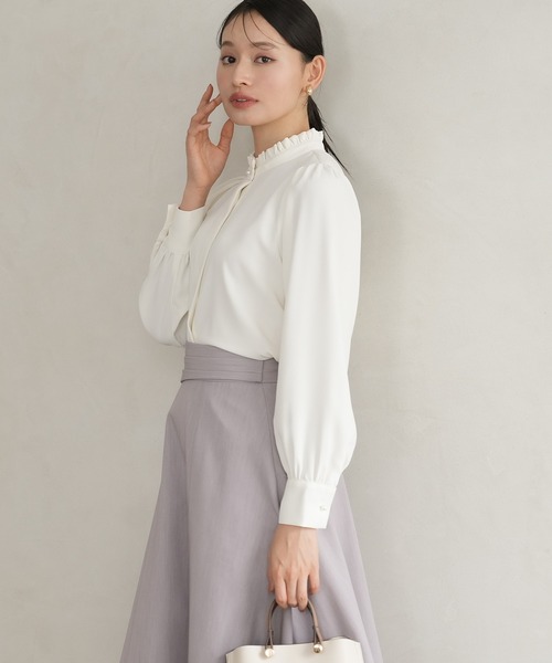 TRUDEA(トルディア)の「ジョーゼットスタンドフリルブラウス(シャツ/ブラウス・レディース・ホワイト/ネイビー/ブルーグリーン・MEDIUM)」の5枚目の写真