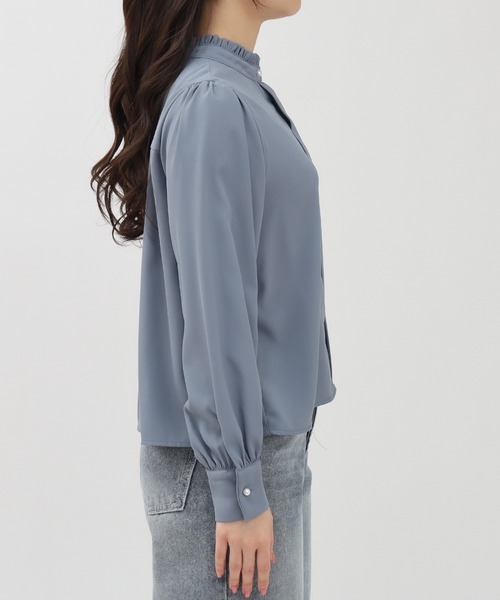 TRUDEA(トルディア)の「ジョーゼットスタンドフリルブラウス(シャツ/ブラウス・レディース・ホワイト/ネイビー/ブルーグリーン・MEDIUM)」の21枚目の写真