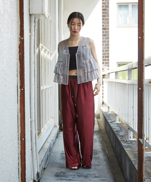 NOMINE（ノミネ）の「2WAY シャイン シアー フリルベスト（ベスト・レディース・グレー/アイボリー/ブラック・フリー）」の16枚目の写真