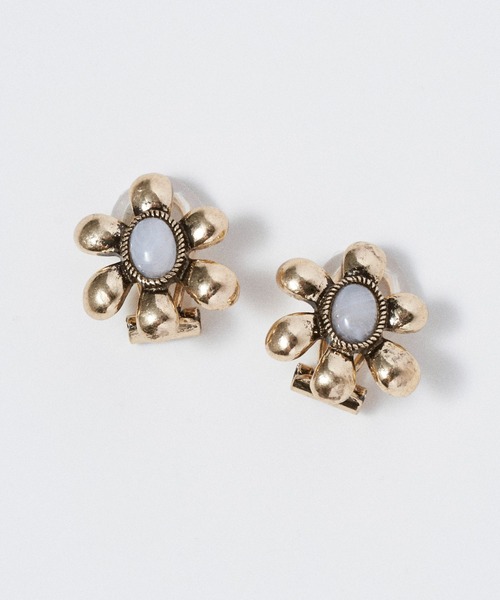 GOLDY（ゴールディ）の「レトロ カラー ストーン フラワー イヤリング（イヤリング・レディース・ブルー/アイボリー/グリーン/ピンク・FREE）」の12枚目の写真