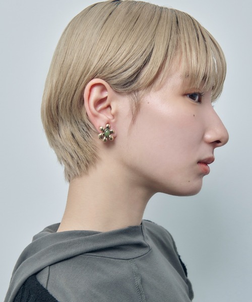 GOLDY（ゴールディ）の「レトロ カラー ストーン フラワー イヤリング（イヤリング・レディース・ブルー/アイボリー/グリーン/ピンク・FREE）」の14枚目の写真