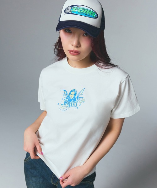 X-girl(エックスガール)の「FAIRY FACE S/S TEE(Tシャツ/カットソー・レディース・ホワイト/ブラック/ベージュ・M/L/S)」の1枚目の写真