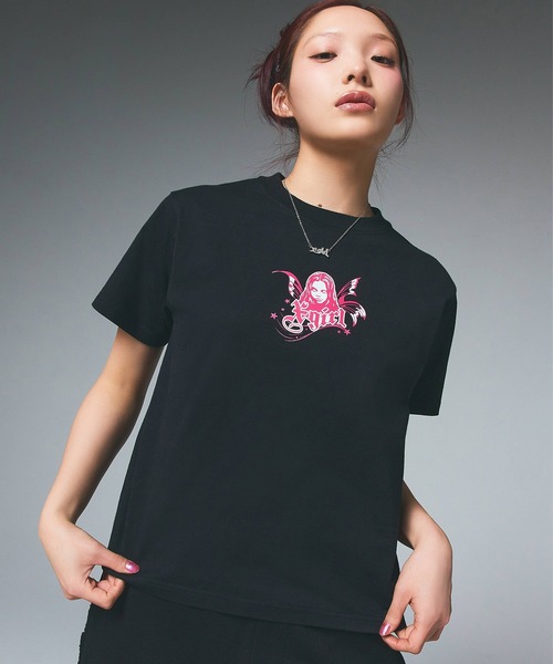 X-girl(エックスガール)の「FAIRY FACE S/S TEE(Tシャツ/カットソー・レディース・ホワイト/ブラック/ベージュ・M/L/S)」の2枚目の写真
