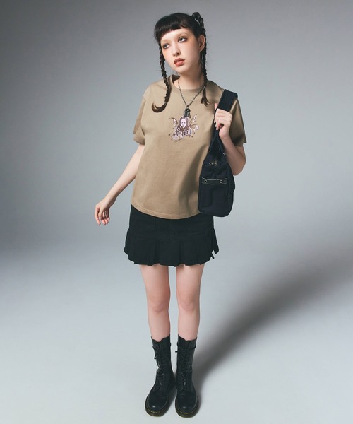 X-girl(エックスガール)の「FAIRY FACE S/S TEE(Tシャツ/カットソー・レディース・ホワイト/ブラック/ベージュ・M/L/S)」の13枚目の写真