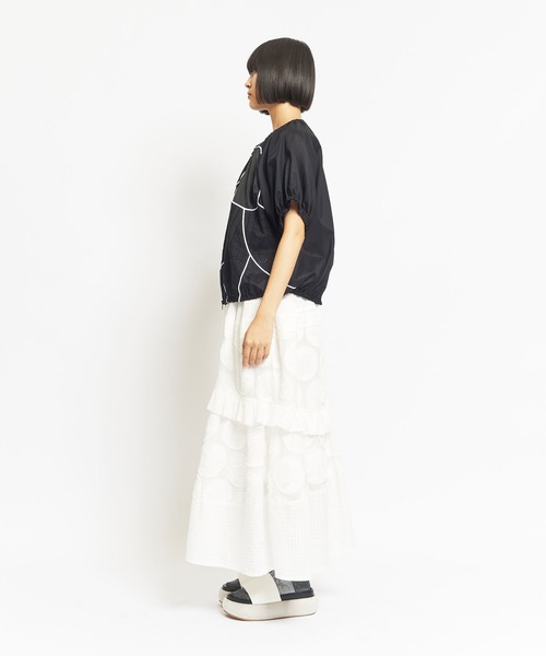 gomme(ゴム)の「エンブロミックス フラワーパネルブルゾン(ブルゾン・レディース・ブラック・MEDIUM)」の15枚目の写真