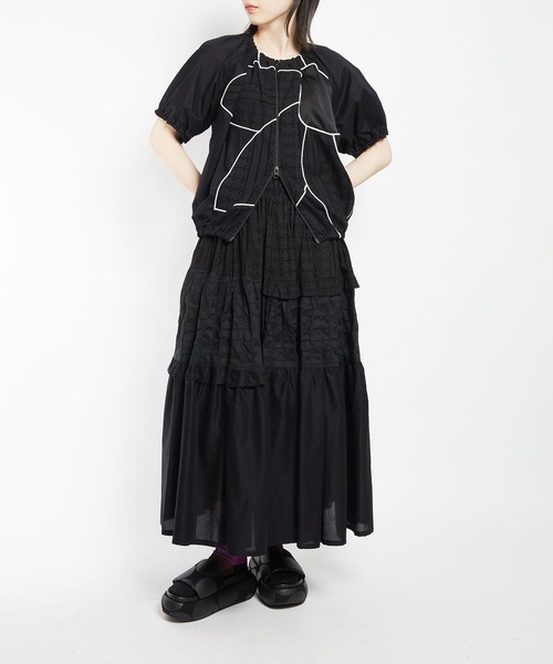 gomme(ゴム)の「エンブロミックス フラワーパネルブルゾン(ブルゾン・レディース・ブラック・MEDIUM)」の18枚目の写真