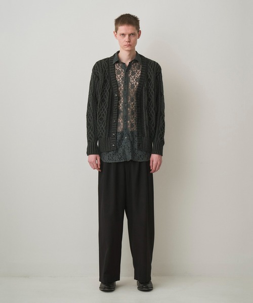 Juha(ユハ)の「DUAL-TONE CABLE CARDIGAN(カーディガン/ボレロ・メンズ・ブラック/グリーン/ベージュ・3/4)」の15枚目の写真