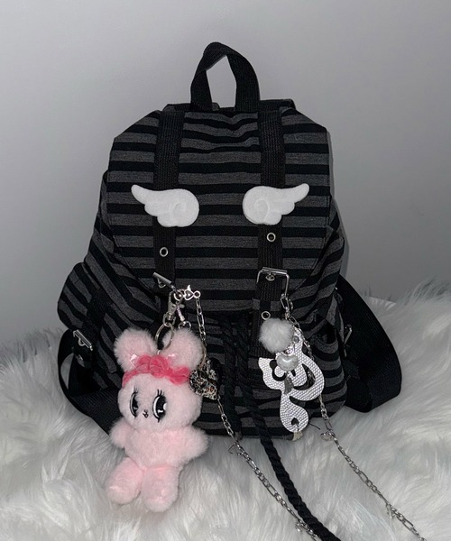 MEMECLE（メメクル）の「【 MEMECLE / メメクル 】ストライプ ベルト バックパック（バックパック/リュック・レディース・ブラウン/ブラック・FREE）」の2枚目の写真