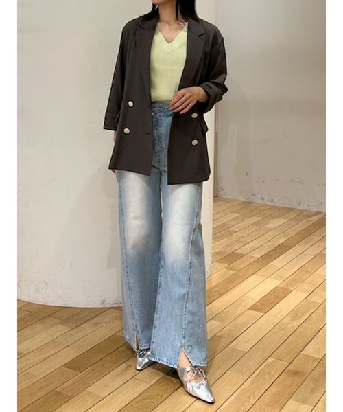 LAGUNAMOON(ラグナムーン)の「ダブルVネックニットプルオーバー(ニット/セーター・レディース・ブラック/アイボリー/ライトグリーン・FREE)」の4枚目の写真