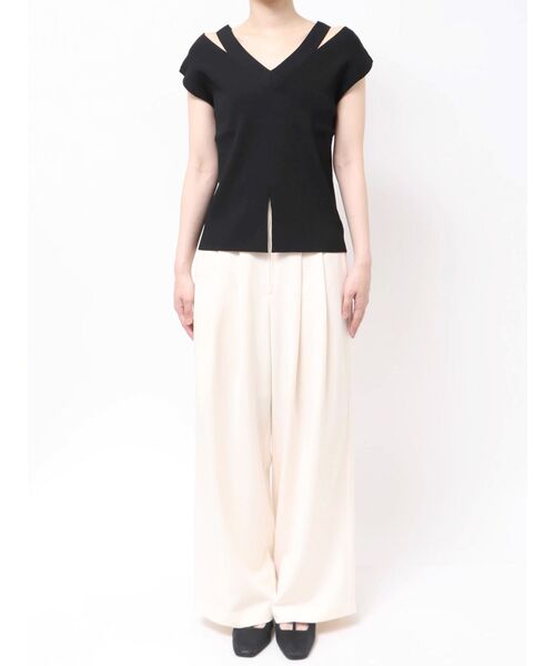 LAGUNAMOON(ラグナムーン)の「ダブルVネックニットプルオーバー(ニット/セーター・レディース・ブラック/アイボリー/ライトグリーン・FREE)」の12枚目の写真