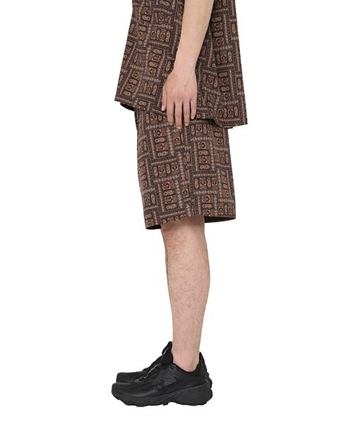 ARKnets（アークネッツ）の「DAIWA PIER39 / ダイワ ピアサーティナイン：TECH EASY SHORTS BATIK：BP-55023[PIE]（その他パンツ・メンズ・ブラウン・S/M）」の9枚目の写真