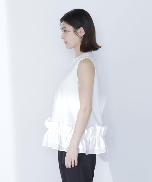 NATURAL BEAUTY BASIC（ナチュラルビューティーベーシック）の「◇フリルヘムドッキングカットソー（Tシャツ/カットソー・レディース・ブラック/オフホワイト・FREE）」の5枚目の写真