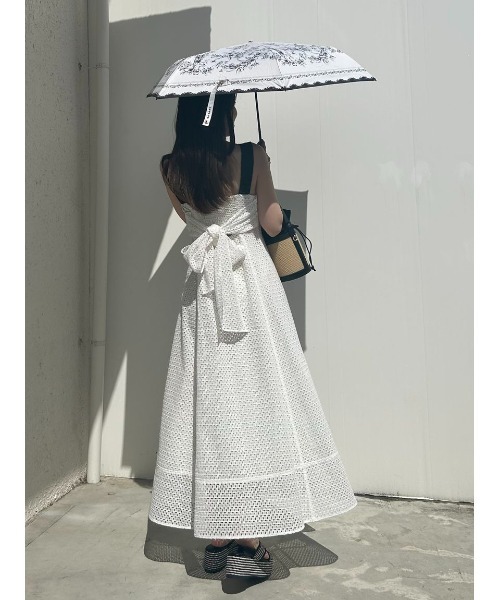 FRAY I.D(フレイアイディー)の「【FRAY I.D×PROTECT U】コラボレーション日傘(折りたたみ傘・レディース・ブラック/ライトブルー・FREE)」の8枚目の写真