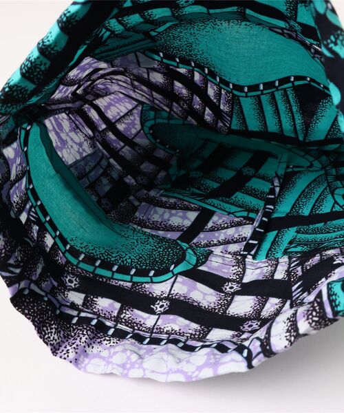 UNBILLION（アンビリオン）の「アフリカンスクエアー AFRICANSQUARE / パーニュ巾着エコバッグ 小（トートバッグ・レディース・サックスブルー・FREE）」の7枚目の写真