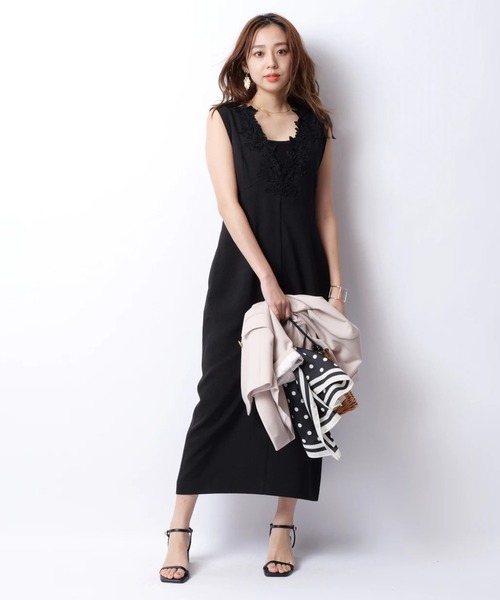 JUSGLITTY（ジャスグリッティー）の「レースVネックジャンスカ