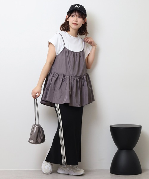 EGLANTINE(エグランティーヌ)の「EGLANTINE キャミビスチェ&カットソーセット(Tシャツ/カットソー・レディース・ブラック/グレー・40)」の13枚目の写真