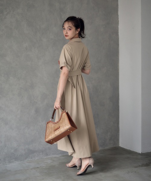 12Twelve Agenda（トゥエルブ　アジェンダ）の「トレンチ風シャツワンピース（ワンピース・レディース・ネイビー/カーキ/ベージュ・M）」の15枚目の写真