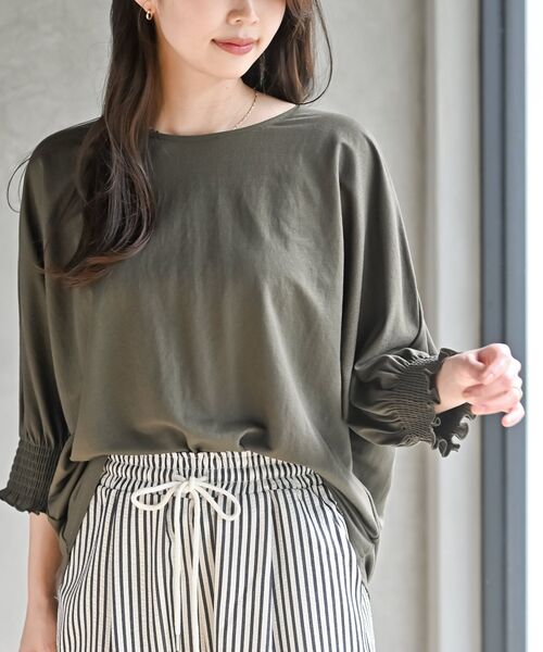 rps（アールピーエス）の「冷感カノコ袖シャーリングドルマンプルオーバー（Tシャツ/カットソー・レディース・ブラック/カーキ/オフホワイト/チャコールグレー・フリー）」の4枚目の写真