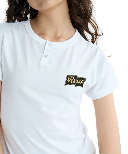 tシャツ RVCA レディース ONSHORE BABY HENRY ST Tシャツ 「2025年夏モデル」/ルーカバックプリント半袖ヘンリーネックT RVCA レディース ONSHORE BABY HENRY ST Tシャツ 【2025年夏