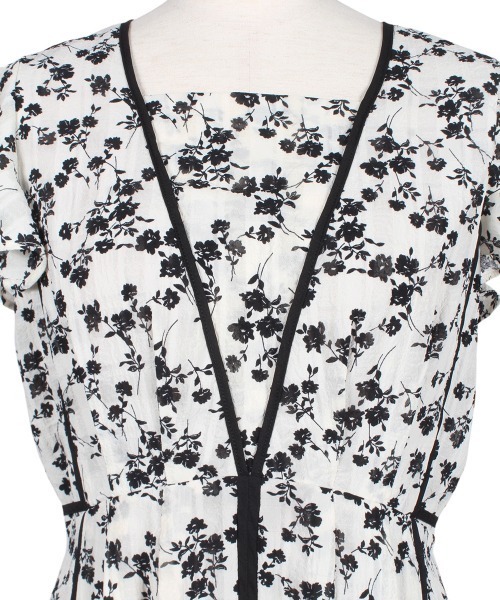 モノトーン小花柄ロングワンピース（ワンピース）｜12Twelve