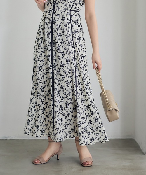モノトーン小花柄ロングワンピース（ワンピース）｜12Twelve Agenda