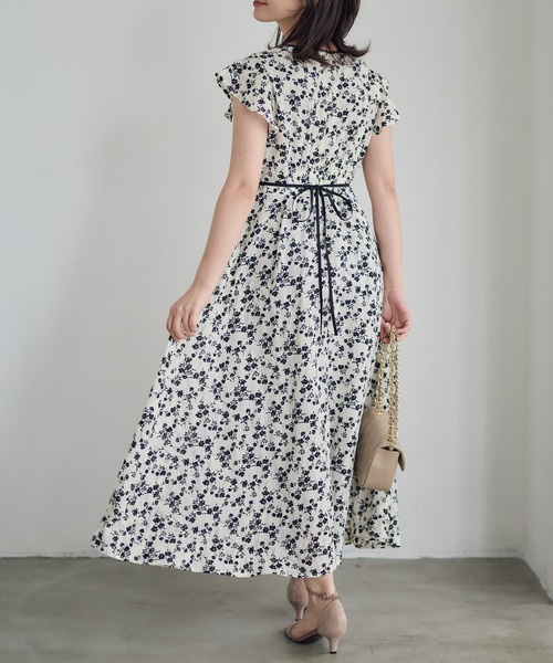 モノトーン小花柄ロングワンピース（ワンピース）｜12Twelve