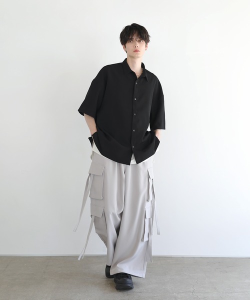 LILL（リル）の「リラクシングハーフスリーブレギュラーシャツ（シャツ/ブラウス・メンズ・ブラック系/ブルー系/ホワイト/ホワイト系/ブラック・S/M/L/XL）」の17枚目の写真