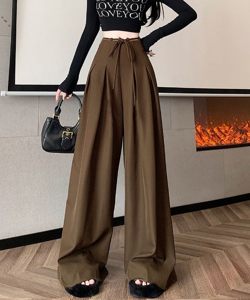 shoppinggo(ショッピングゴー)の「ワイドパンツ タック入り ロング丈(カーゴパンツ・レディース・グレー系/ブラック/ダークブラウン系・M)」の17枚目の写真