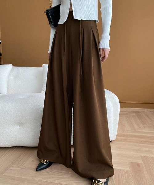 shoppinggo(ショッピングゴー)の「ワイドパンツ タック入り ロング丈(カーゴパンツ・レディース・グレー系/ブラック/ダークブラウン系・M)」の18枚目の写真