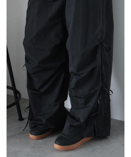 ehka sopo(エヘカソポ)の「サイドリボンサロペット(その他パンツ・レディース・ブラック/ミント/オフホワイト・F)」の15枚目の写真