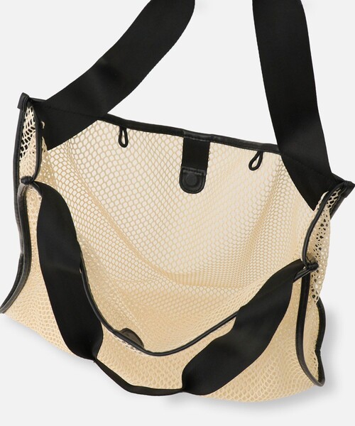 Speedo(スピード)の「【SPEEDO(スピード)】ヴォヤージュメッシュビッグトートバッグ(ショルダーバッグ・レディース・オフホワイト/ブラック・FREE)」の12枚目の写真