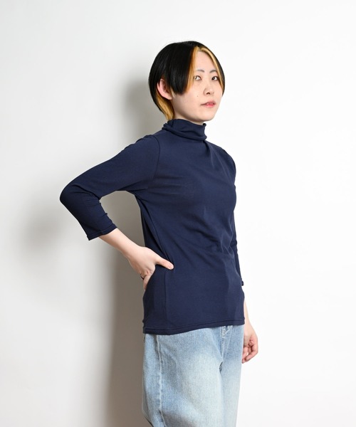 MARAI(マーライ)の「UVカット タートルネック7分袖カットソー(Tシャツ/カットソー・レディース・ライトグレー/グレー/ネイビー/ブラック/ホワイト・LL/L/M)」の5枚目の写真