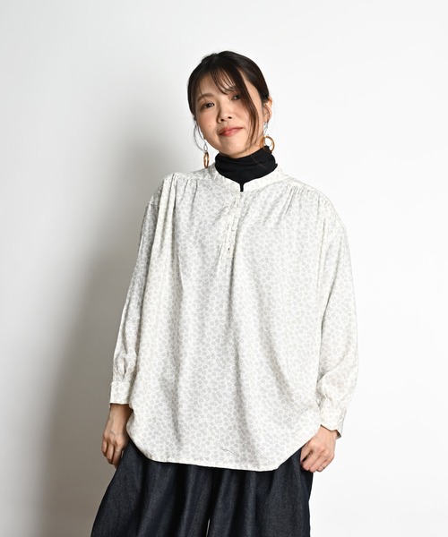 MARAI(マーライ)の「UVカット タートルネック7分袖カットソー(Tシャツ/カットソー・レディース・ライトグレー/グレー/ネイビー/ブラック/ホワイト・LL/L/M)」の7枚目の写真